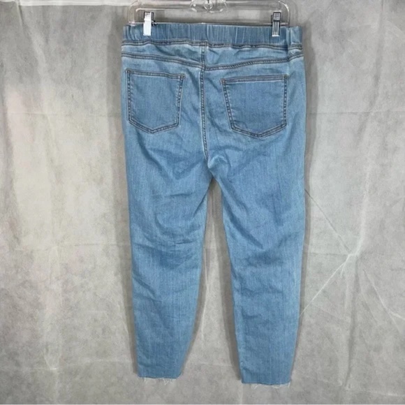 Eileen Fisher frayed hem pull on jeans size small - Picture 2 of 9